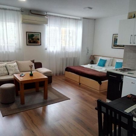 Sweet Dreams Studio Apartment Сараево Екстериор снимка