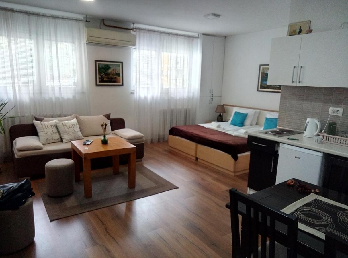 Sweet Dreams Studio Apartment Сараево Екстериор снимка