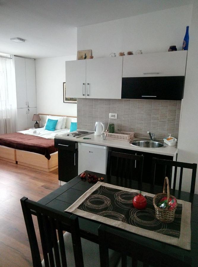 Sweet Dreams Studio Apartment Сараево Екстериор снимка
