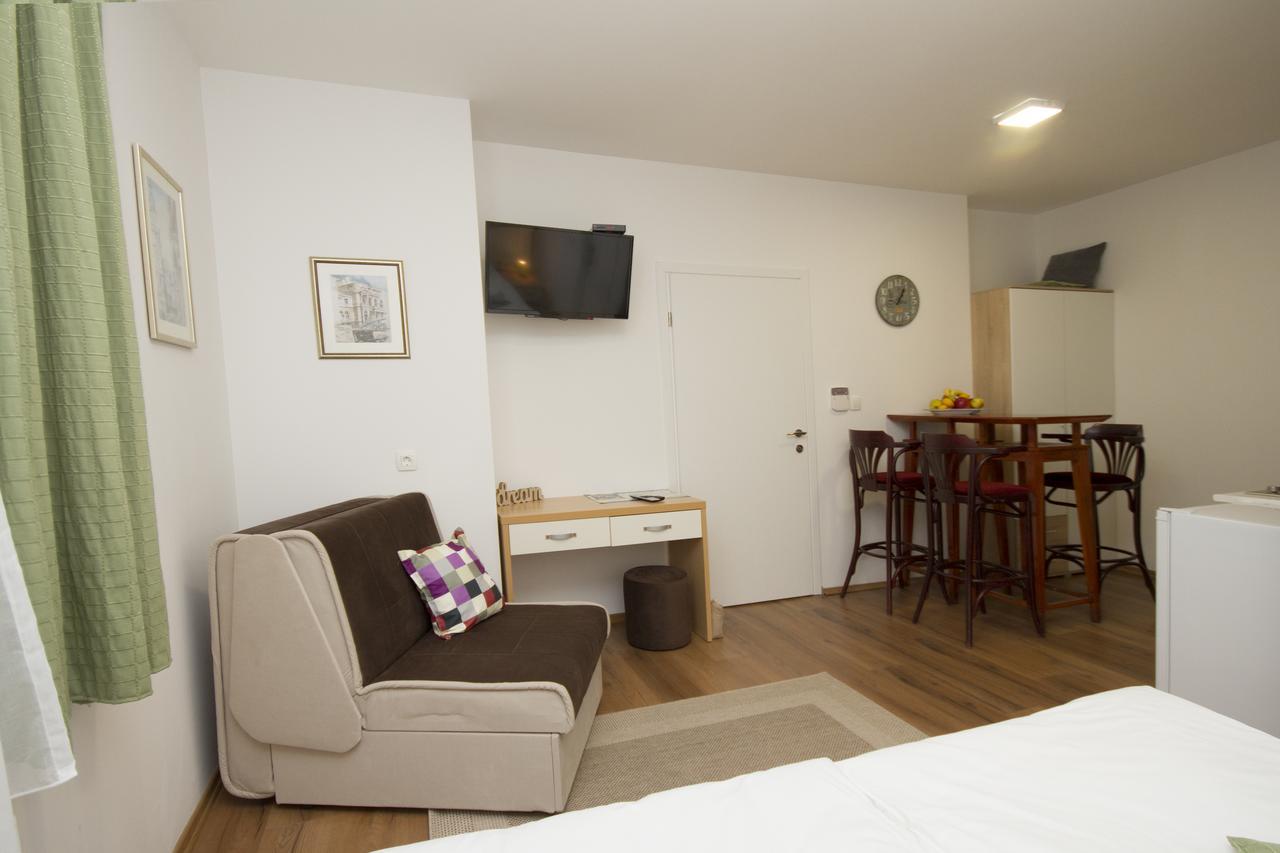 Sweet Dreams Studio Apartment Сараево Екстериор снимка