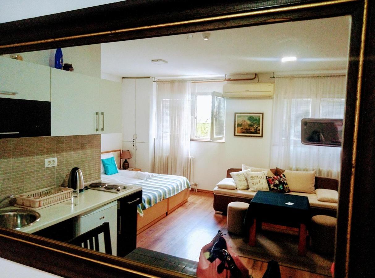 Sweet Dreams Studio Apartment Сараево Екстериор снимка